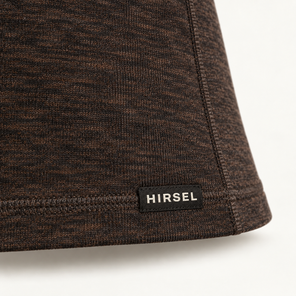 Hirsel 250 Quarter-Zip in Peat, detail view